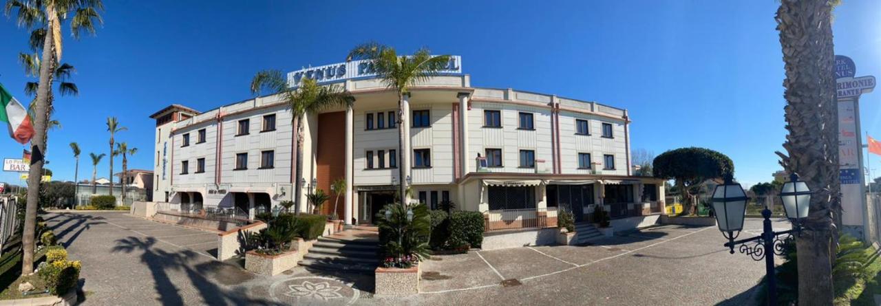 Venus Park Hotel Castel Volturno Eksteriør billede