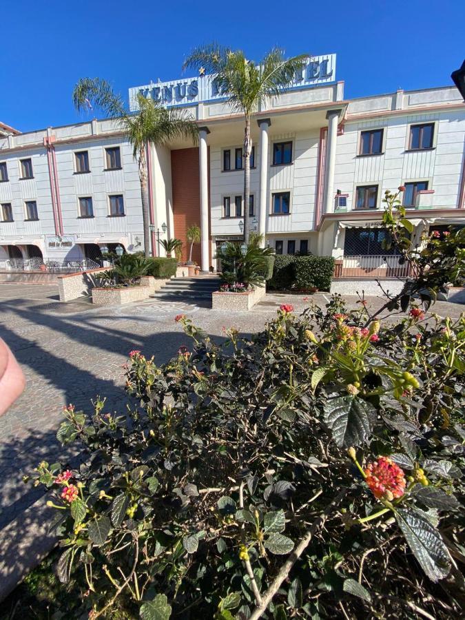 Venus Park Hotel Castel Volturno Eksteriør billede