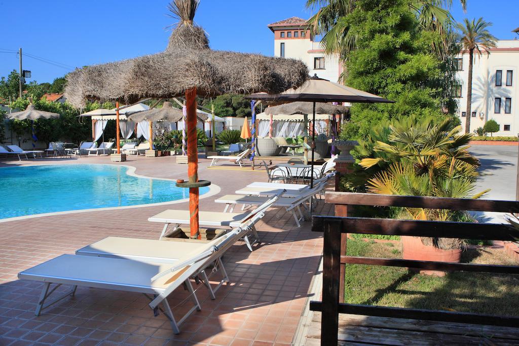 Venus Park Hotel Castel Volturno Eksteriør billede