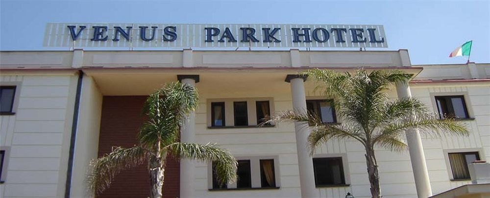 Venus Park Hotel Castel Volturno Eksteriør billede